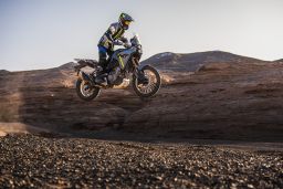 CFMOTO 450MT-R
