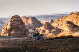 CFMOTO 450MT-R