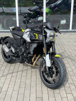 CFMOTO 700CL-X SPORT