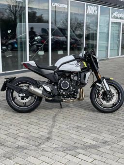 CFMOTO 700CL-X SPORT