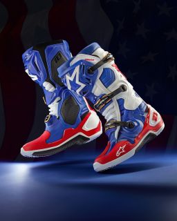 Topánky TECH 10 limitovaná edícia UNION REDBUD MX, ALPINESTARS (červená/modrá/bílá/černá) 2024