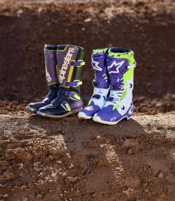 Topánky TECH 10 limitovaná edícia DIRT STUDIOS, ALPINESTARS (bílá/fialová/žlutá fluo) 2025