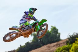 Topánky TECH 10 limitovaná edícia DIRT STUDIOS, ALPINESTARS (bílá/fialová/žlutá fluo) 2025