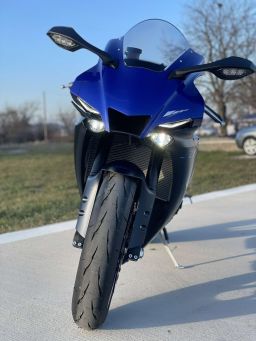 Yamaha R1