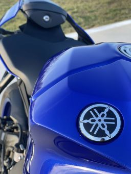 Yamaha R1