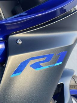 Yamaha R1