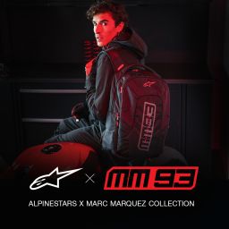Batoh CITY HUNTER V2 MM93 kolekce, ALPINESTARS (černá/šedá/červená, objem 22 l) 2025