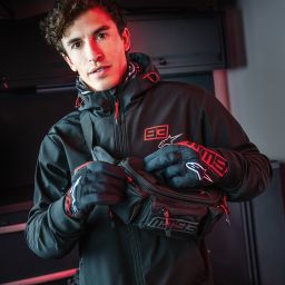 ľadvinka MM93 kolekce, ALPINESTARS (černá/červená/šedá, objem 2,5 l) 2025