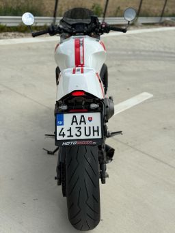 YAMAHA XSR 900