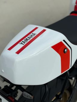 YAMAHA XSR 900