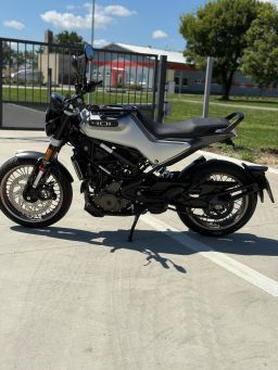 HUSQVARNA VITPILEN 401
