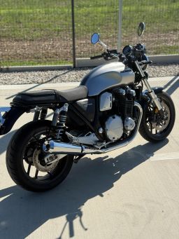 HONDA CB 1100