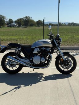 HONDA CB 1100