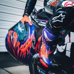 Přilba SUPERTECH R10 FLYTE limitovaná edice JORGE MARTIN, ALPINESTARS (fialová/červená) 2026