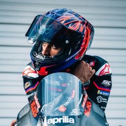 Přilba SUPERTECH R10 FLYTE limitovaná edice JORGE MARTIN, ALPINESTARS (fialová/červená) 2026