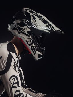 Přilba SUPERTECH S-M7 limitovaná edice WOLF DUST, ALPINESTARS (písková/černá) 2026