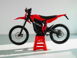 Kompletné sada plastov 7 dielov TALARIA, RTECH (červená)