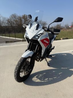 MOTO MORINI X-CAPE 650