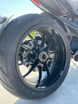 Ducati Diavel 1260 S