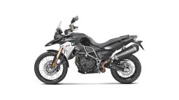 Homologovaná výfuková koncovka, rad Slip-On Line (Titanium), Akrapovič