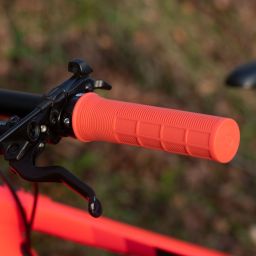Gripy DRIVER MTB LOCK-ON se šroubovacími objímkami, OXFORD (oranžová, délka 130 mm, 1 pár)