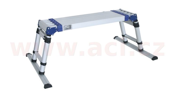Hliníková skládací plošina se schůdky, výškově nastavitelná, délka 109 -175 cm,  výška 50 - 90 cm)