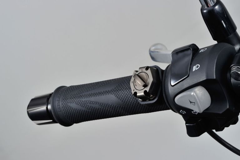 Gripy vyhrievané priemer 22,2 mm, Daytona