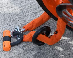 Reťazový zámok na motocykel Heavy Duty, OXFORD (oranžový plášť, dĺžka 1,5 m)