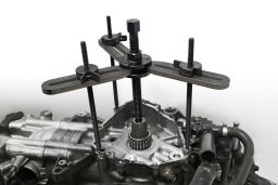 Nástroj pre oddělování kárterů motora, BIKESERVICE