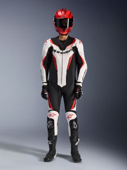 Jednodielna kombinéza GP FORCE V2, ALPINESTARS (bílá/černá/červená fluo) 2026