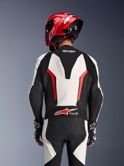 Jednodielna kombinéza GP FORCE V2, ALPINESTARS (bílá/černá/červená fluo) 2026