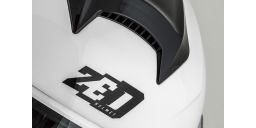 Prilba F18, ZED (biela)