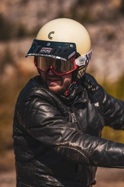 Prilba Eso Forty Nine, CASSIDA (krémová/černá) 2026