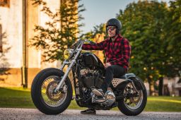 Prilba Eso Forty Nine BlackOut, CASSIDA (čierna matná/černá) 2026