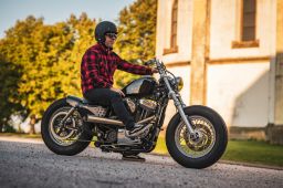 Prilba Eso Forty Nine BlackOut, CASSIDA (čierna matná/černá) 2026