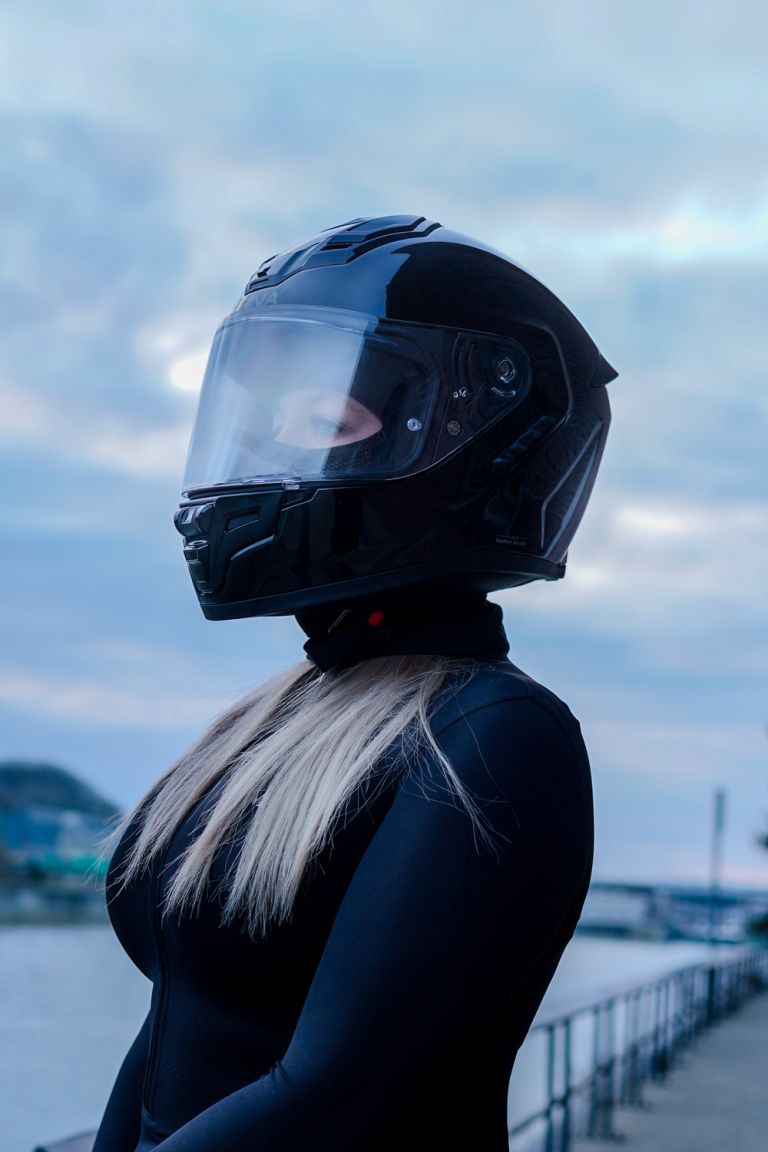 Mesh prilba s headsetem Phantom, SENA (lesklá čierna)