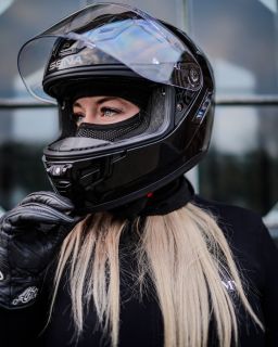 Mesh prilba s headsetem Phantom, SENA (lesklá čierna)