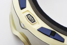 Okuliare BARSTOW ARMO, 100% - USA (strieborné plexi)