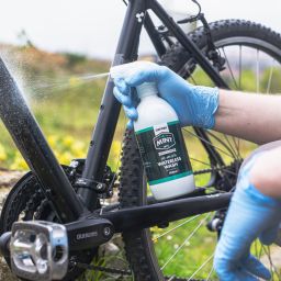 MINT čistič motocykla a kolies (bez použitie vody) 500ml