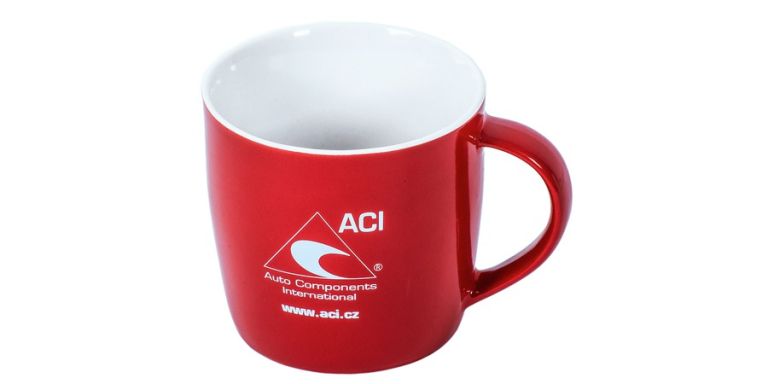 Hrnek (370 ml) červený s logem ACI