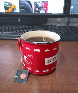 Porcelánový hrnek ve tvaru plecháčku #ACIclassic