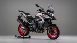 Benelli TRK 902 Stradale