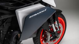 Benelli TRK 902 Stradale