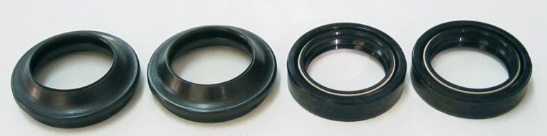 Simeringy (35x48x11 mm) + prachovky (35x48/53x5,5/14,5 mm) do pr. vidlica, Tourmax