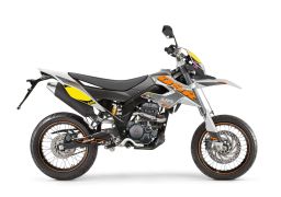 UM DSR SM 125 Supermoto