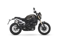 Benelli Leoncino 800 Trail