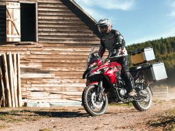 Benelli TRK 502X
