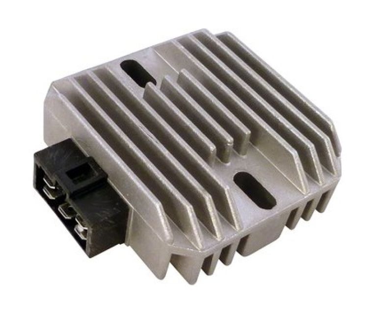 Regulátor dobíjanie (Aprilia/Beta/Piaggio/Suzuki/Yamaha)