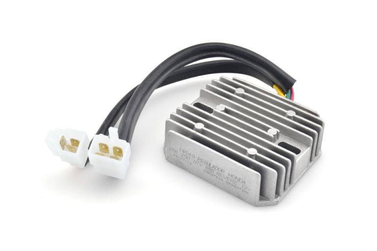 Regulátor dobíjanie (Ducati/Honda/Suzuki)